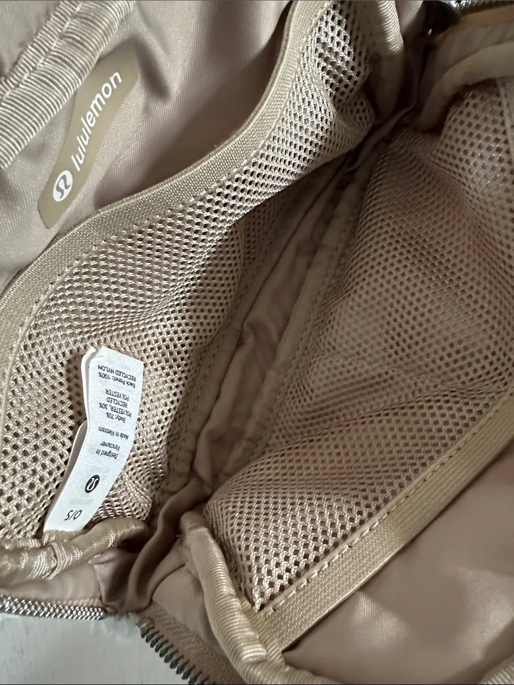 Lululemon Everywhere Fleece Belt Bag 1L - Natural Ivory/Trench (Like New)